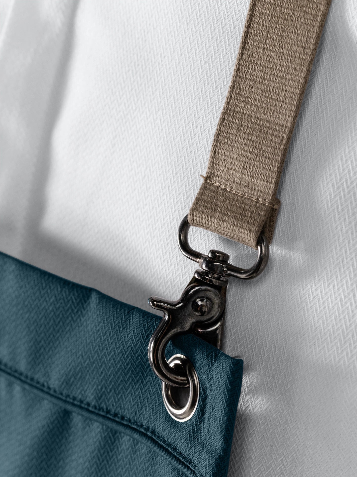 Clip-on Strap Taupe